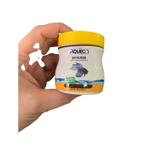 Aqueon Betta Food Daily Nutrition For All Betta Fish Pellets .95 oz 27g